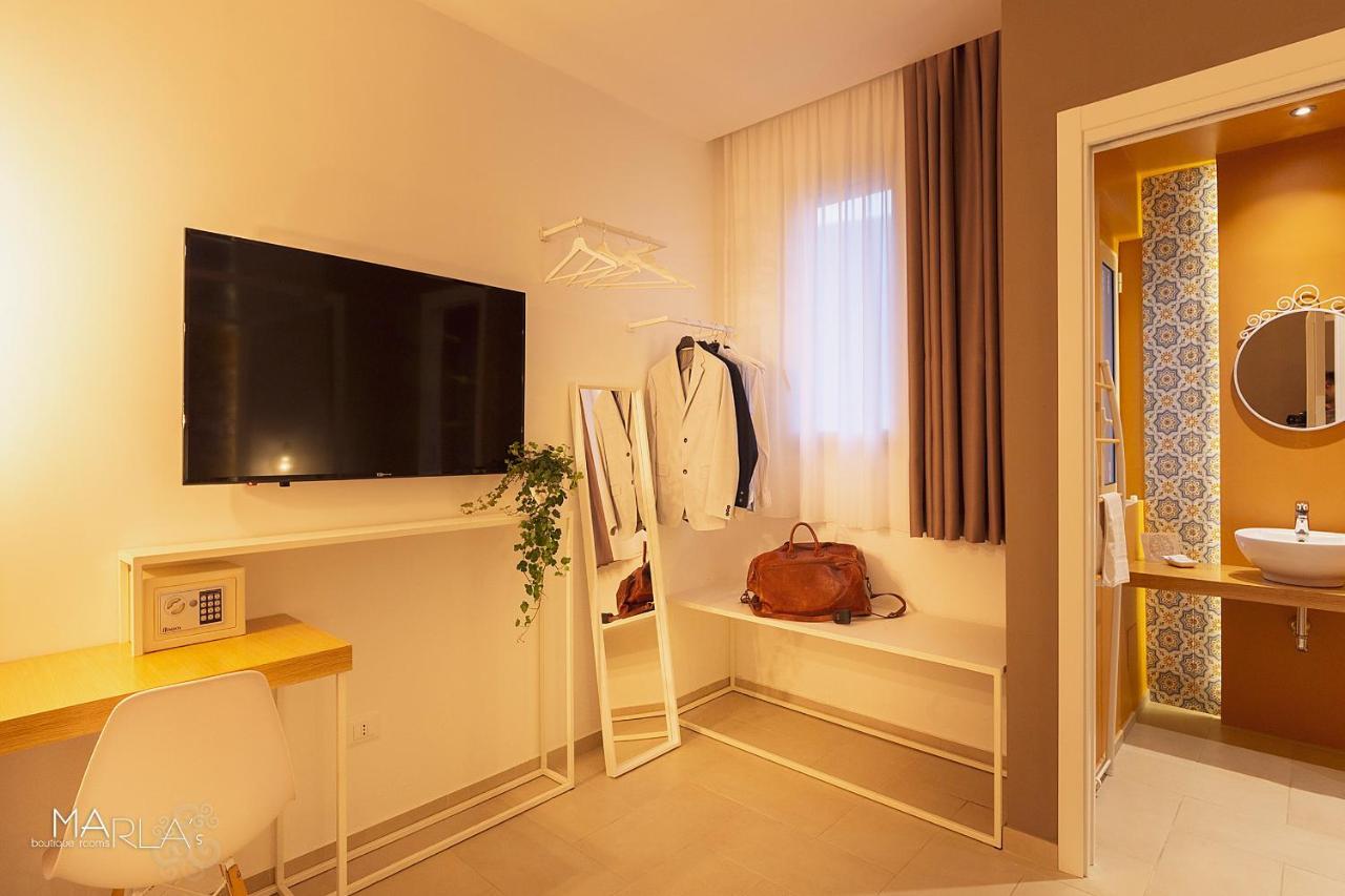 Marla'S Boutique Rooms Noto Exterior photo