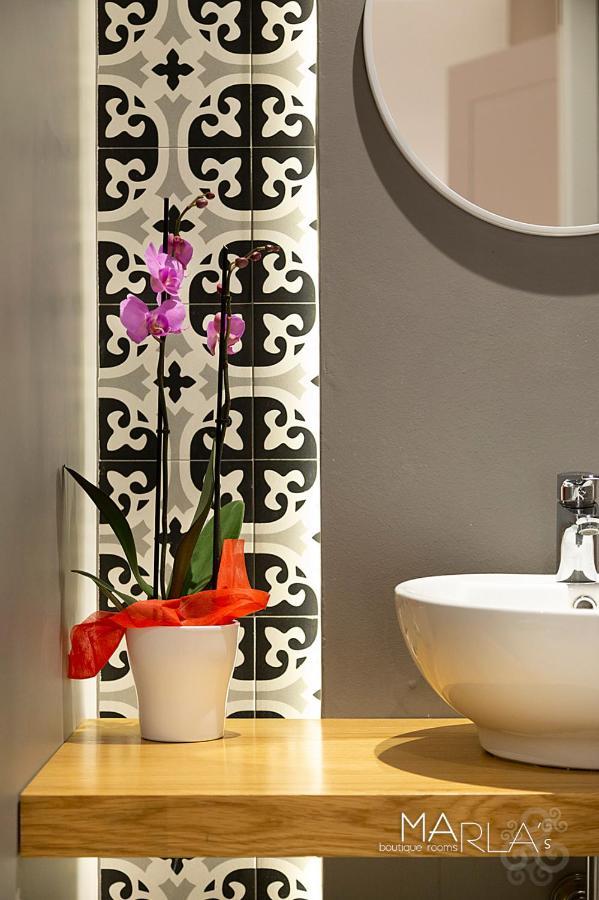 Marla'S Boutique Rooms Noto Exterior photo